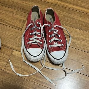 old red lowtop converse